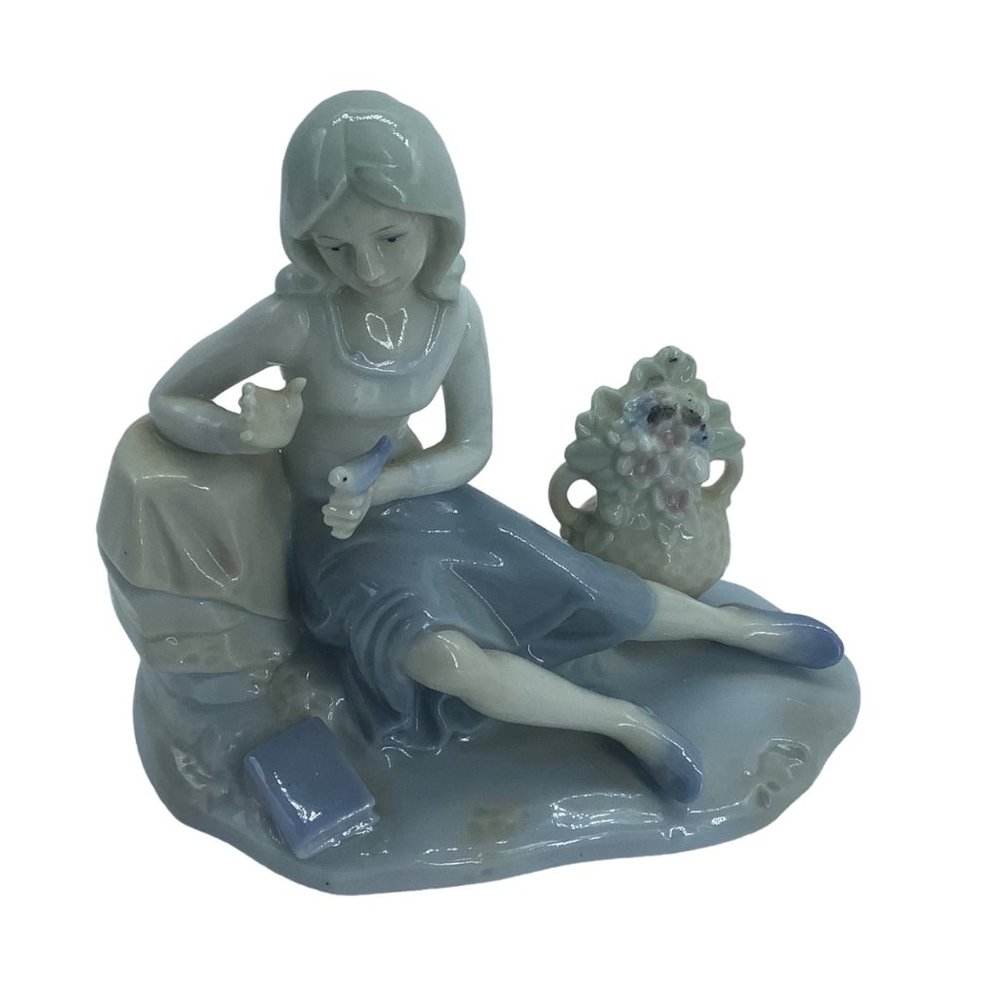 Royal Heritage Porcelain Young Girl‎ Figurine Bird Basket of Flowers 4.5" x 5"